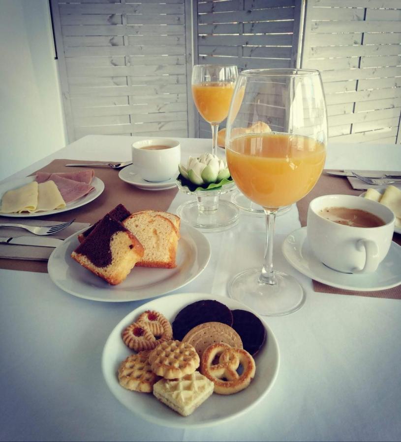 Hotel Mercedes Camargo Ngoại thất bức ảnh